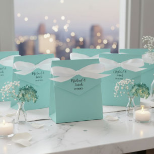 Favor boxes with satin ribbon and your names