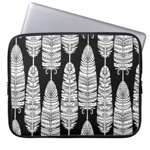 Feathers boho: black and white pattern laptop sleeve
