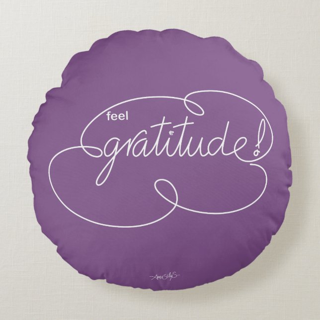 feel GRATITUDE - Bold CloudS - W Round Cushion (Front)