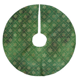 Festive Green and Gold Foil Winter Snowflakes Brushed Polyester Tree Skirt