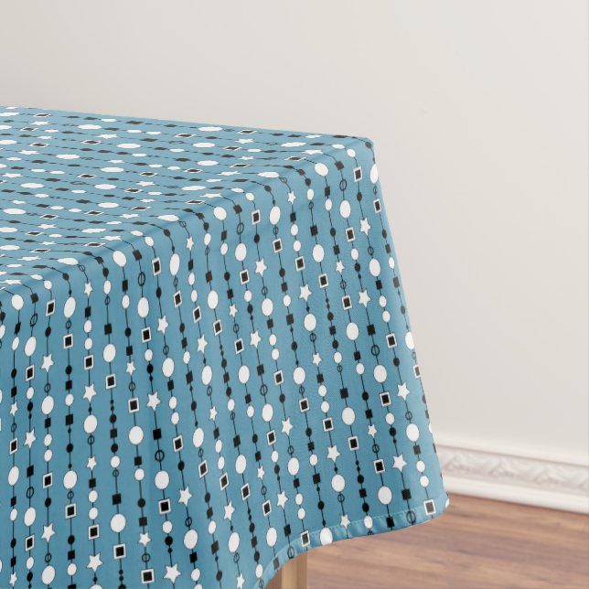 Festive pattern with string beads and jewelry star tablecloth (In Situ)