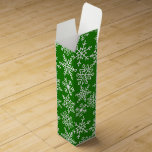 Festive Snowflake Green Wine Box<br><div class="desc">A pretty festive snowflake  and stars designed pattern  with background of Green. A Lovely box for bottles of wine or bubble for xmas gifts / presents for employees,  teachers family and friends .</div>