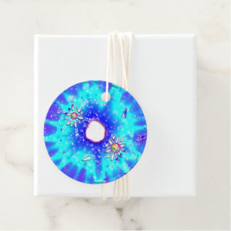 Festive snowflakes favour tags