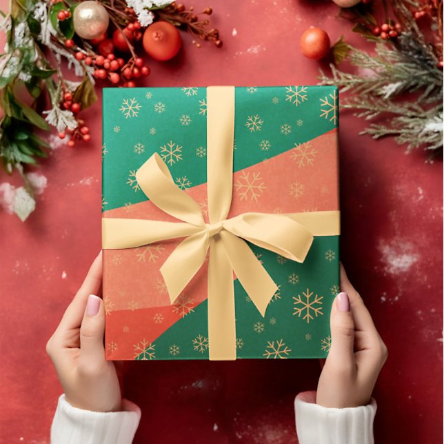 Festive Snowflakes on Red and Green Wrapping Paper (Creator Uploaded)