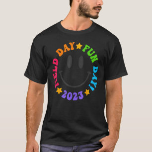 Field Day Fun Day 2023 Groovy Smile Face Teacher T-Shirt