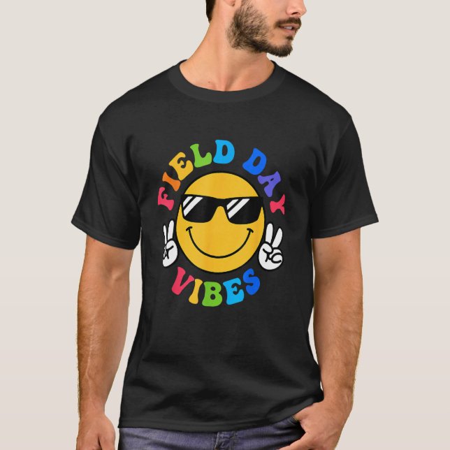 Field Day Vibes  For Teacher Kids Happy Field Day  T-Shirt (Front)