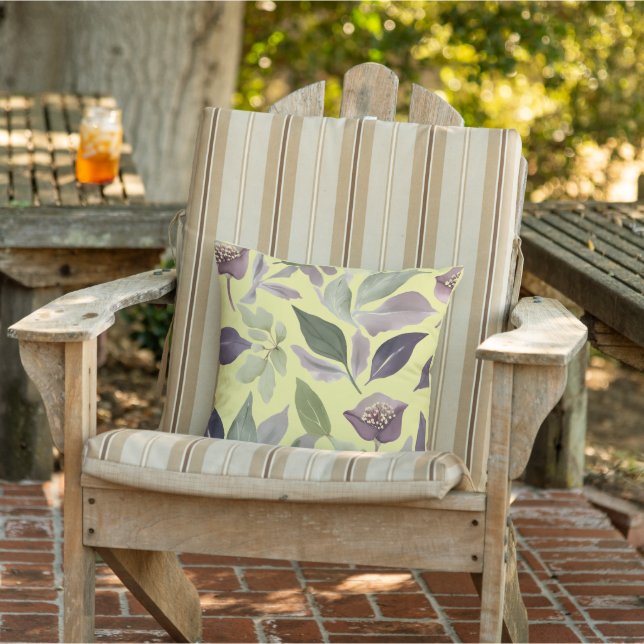 Fig leaves and blossoms Square Pillow (Chair)
