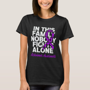 Fights Alone In This Family Alzheimerheimer Awaren T-Shirt
