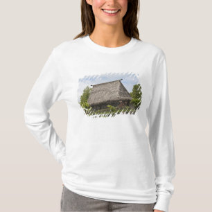 Fiji, Viti Levu Island. Polynesian Cultural T-Shirt