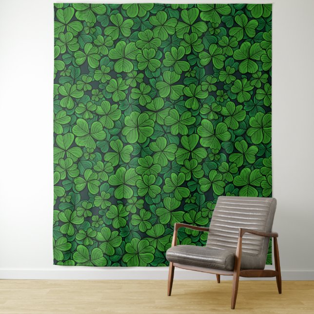 Find the lucky clover 2 tapestry (In Situ)