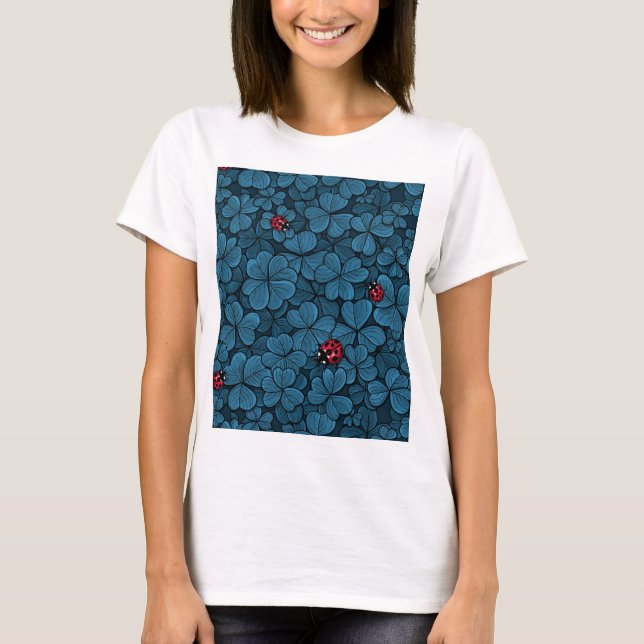 Find the lucky clover in blue and red T-Shirt (Front)