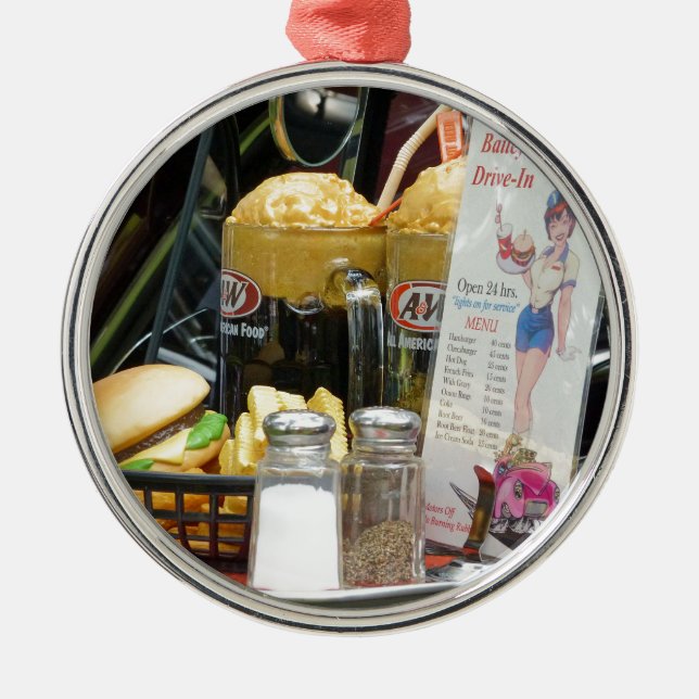 Fine Dining Metal Tree Decoration (Front)