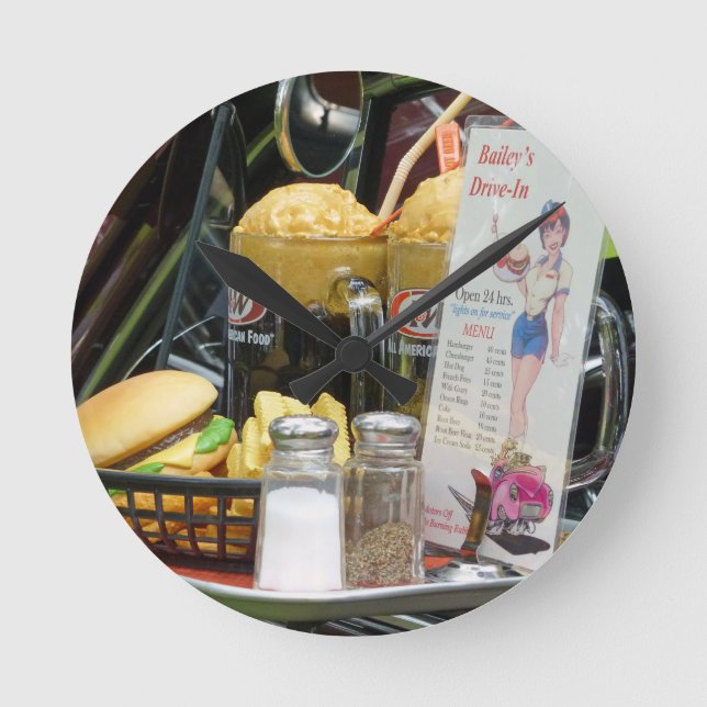Fine Dining Round Clock (Front)
