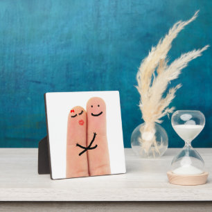 Fingers in love plaque