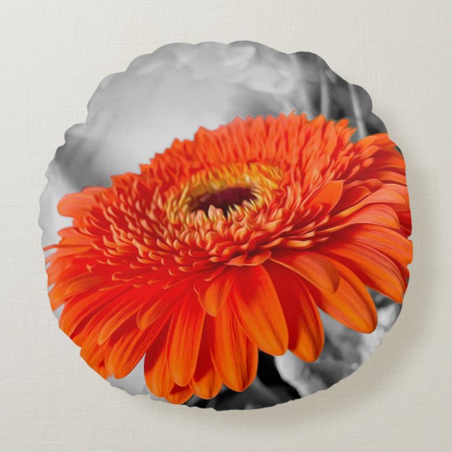 Fire on petals round cushion (Front)