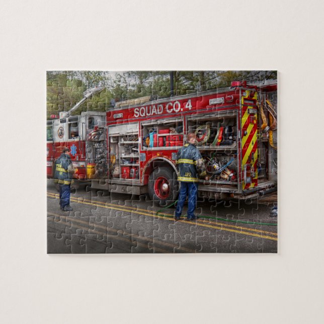 Firemen - The modern fire truck Jigsaw Puzzle (Horizontal)