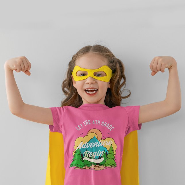 First Day Of School 4th Grade Teacher Appreciation T-Shirt (Front)