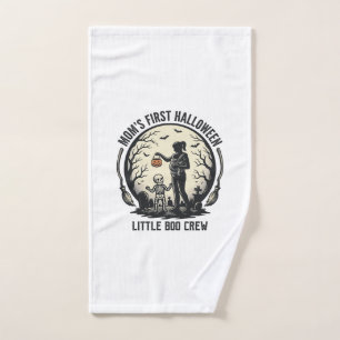 First Halloween Mum Vintage Spooky Moon Shirt_1 Hand Towel