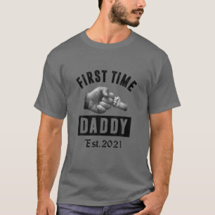 First Time Daddy Est 2021 New Dad Gift On Father's T-Shirt