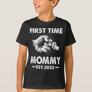 First Time Mum Pregnancy 2023 Soon to be Mummy  T-Shirt