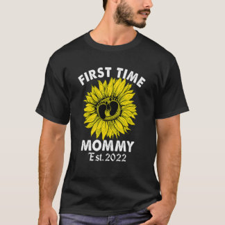 First Time Mummy Sunflower New Mum Est 2021 Promot T-Shirt