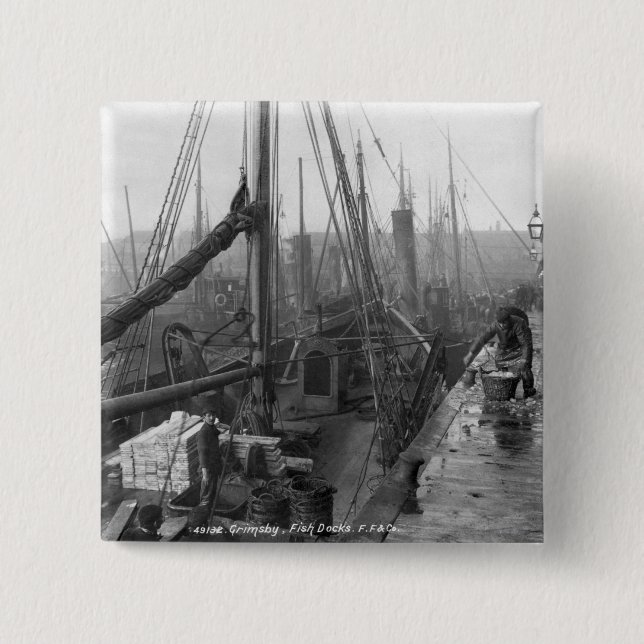 Fish docks, Grimsby, early 20th century 15 Cm Square Badge (Front)
