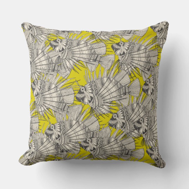 fish mirage chartreuse cushion (Front)
