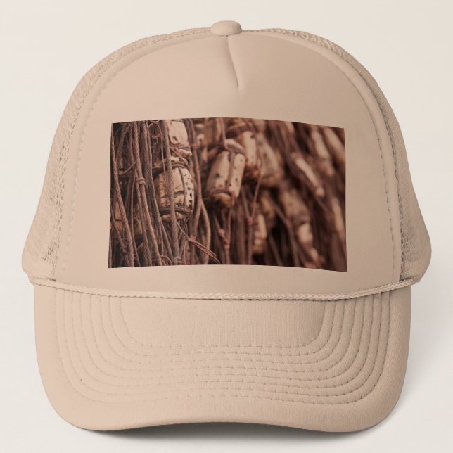 Fishing net trucker hat (Front)