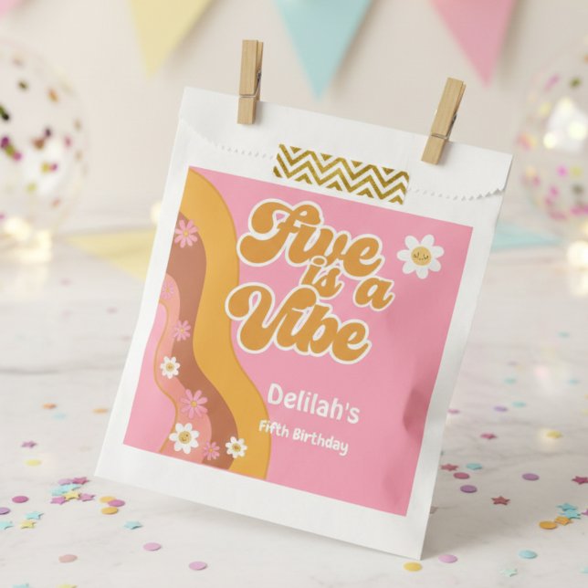 Five is a vibe, groovy retro daisy birthday favour bags (Creator Uploaded)