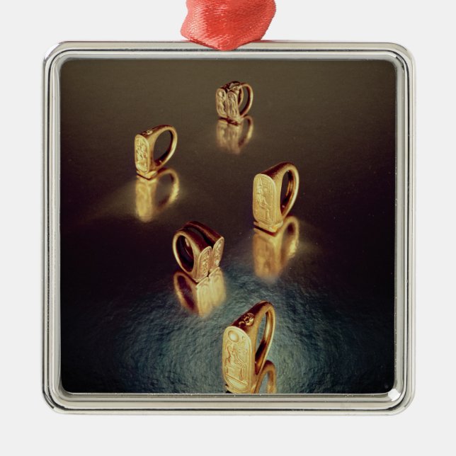 Five rings, from the Tomb of Tutankhamun Metal Tree Decoration (Front)