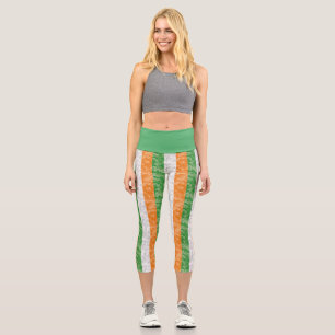 Flag of Ireland with shamrocks pattern Capri Leggi Leggings