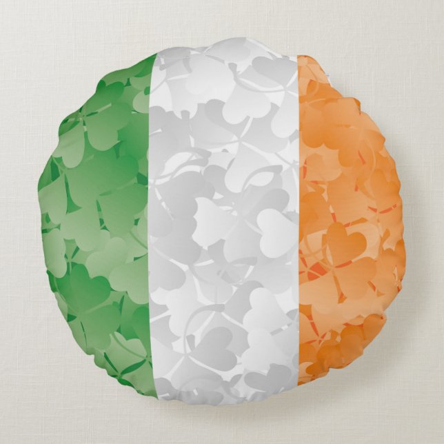 Flag of Ireland with shamrocks pattern Round Cushion (Back)