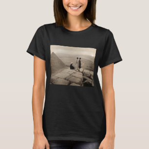 Flapper Girls Sunrise Khufu Pyramid, Egypt 1920 T-Shirt