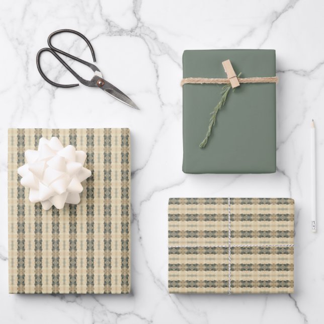 Fletcher w/ light green solid wrapping paper sheet (Front)