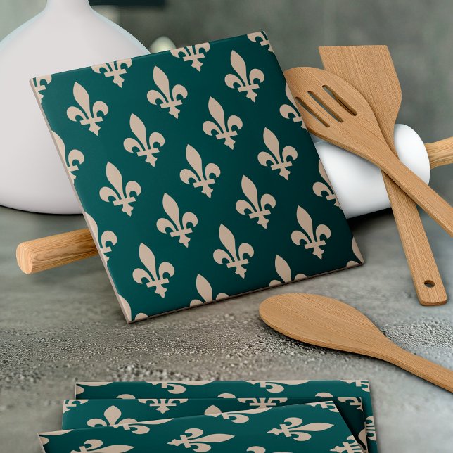 Fleur de Lis Pattern, Royal French Cream on Green Tile (Creator Uploaded)
