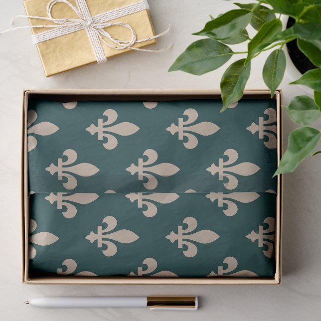 Fleur de Lis Pattern, Royal French Cream on Green Tissue Paper (Gift)