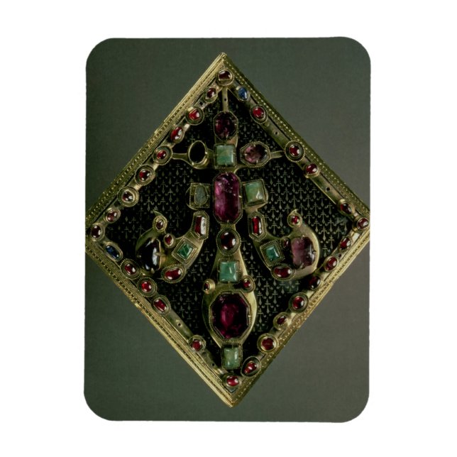 Fleur-de-lys clasp traditionally said to have belo magnet (Vertical)