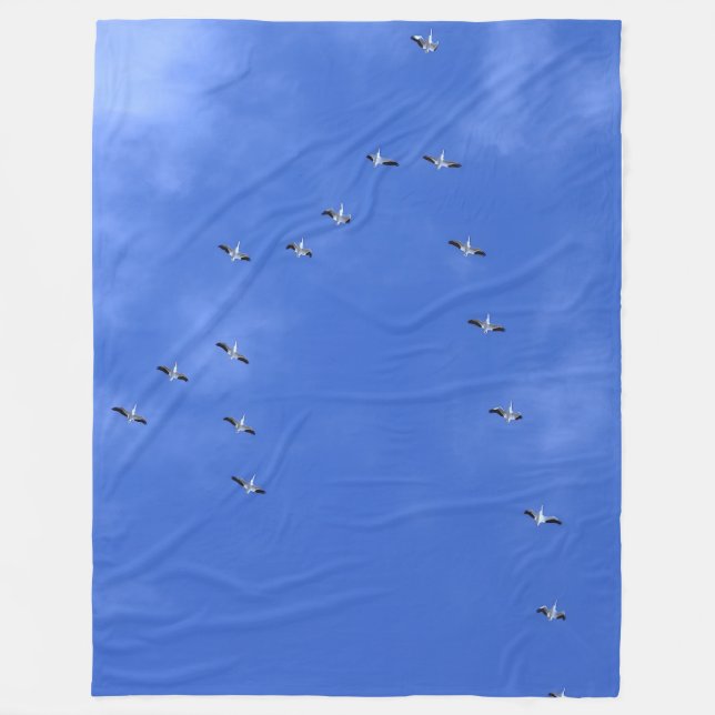 Flock of birds fleece blanket (Front)