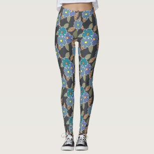 Floral Art Pattern with Periwinkle Flowers Leggings