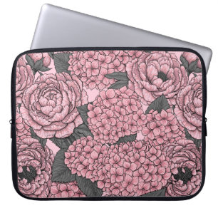 Floral bouquet in pink laptop sleeve