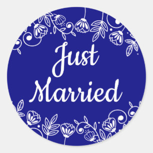 Floral Just Married Navy Blue Wedding Flower Classic Round Sticker