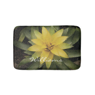 Floral non slip bath mat with pretty yellow flower