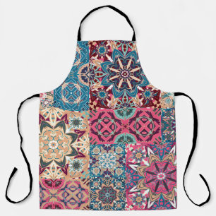Floral patchwork: vintage chequered pattern. apron