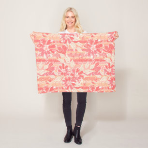 Floral pattern in fashionable peach shades fleece blanket