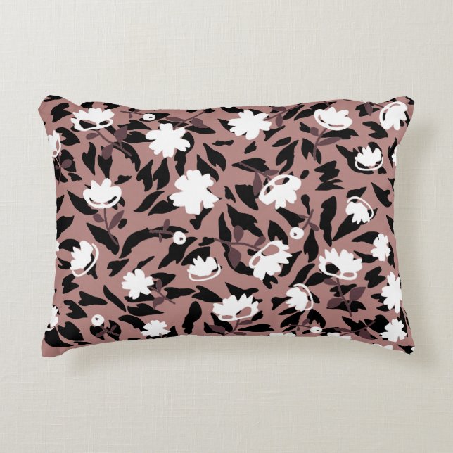 Floral pattern on leopard background. decorative cushion (Front)