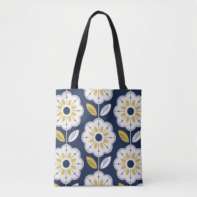 Floral Scandinavian Style Seamless Pattern Tote Bag (Front)
