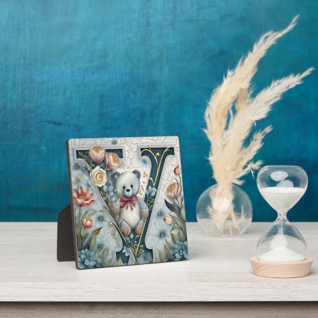 FLoral Teddy Bear letter V Plaque (Insitu)