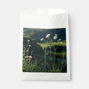 Floral White Daisy Nature Landscape Favour Bags