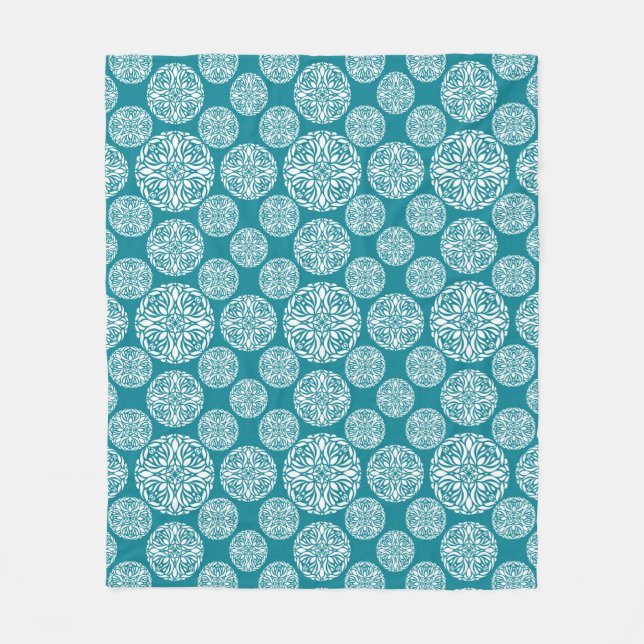Floral winter snowflake fleece blanket (Front)