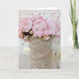 Flores geranio rosa en bote de crystal con encaje card